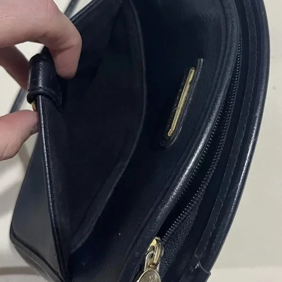 Liz Claiborne Small crossbody purse navy blue Classic Wardrobe Staple - Picture 7 of 11